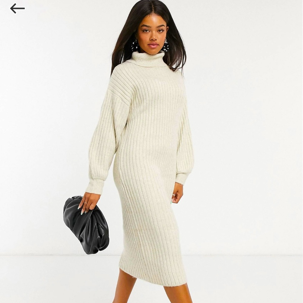 Midi ribbed dress with cowl neck in oatmeal. Size 6 . Baggy